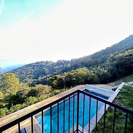 Holiday home Maison Gaou Benat Vue A 180° Bormes-les-Mimosas