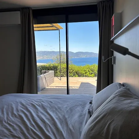 Holiday home Maison Gaou Benat Vue A 180° Bormes-les-Mimosas