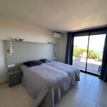 Holiday home Maison Gaou Benat Vue A 180°