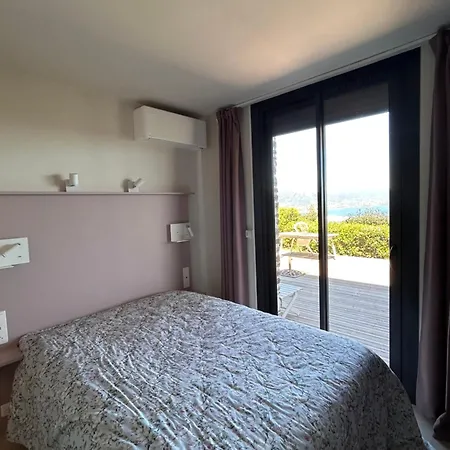 Holiday home Maison Gaou Benat Vue A 180° *